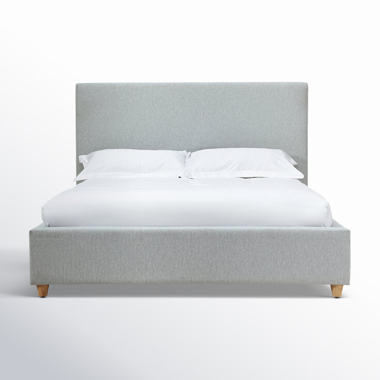 Andes Upholstered Bed